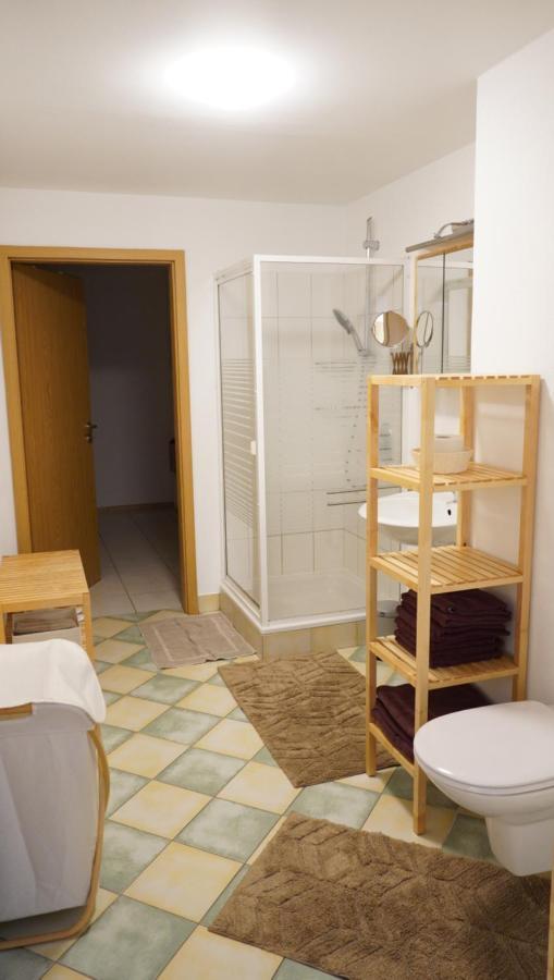 Das Neukirchen Inn Neuburg am Inn المظهر الخارجي الصورة